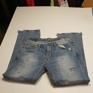 American Eagle distressed Jean's size 32/30.